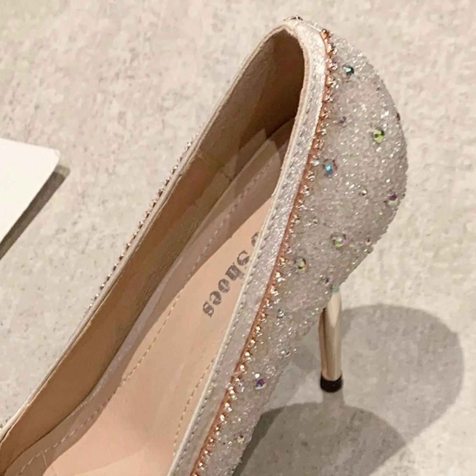 Diamond pointed shallow mouth night club shoes