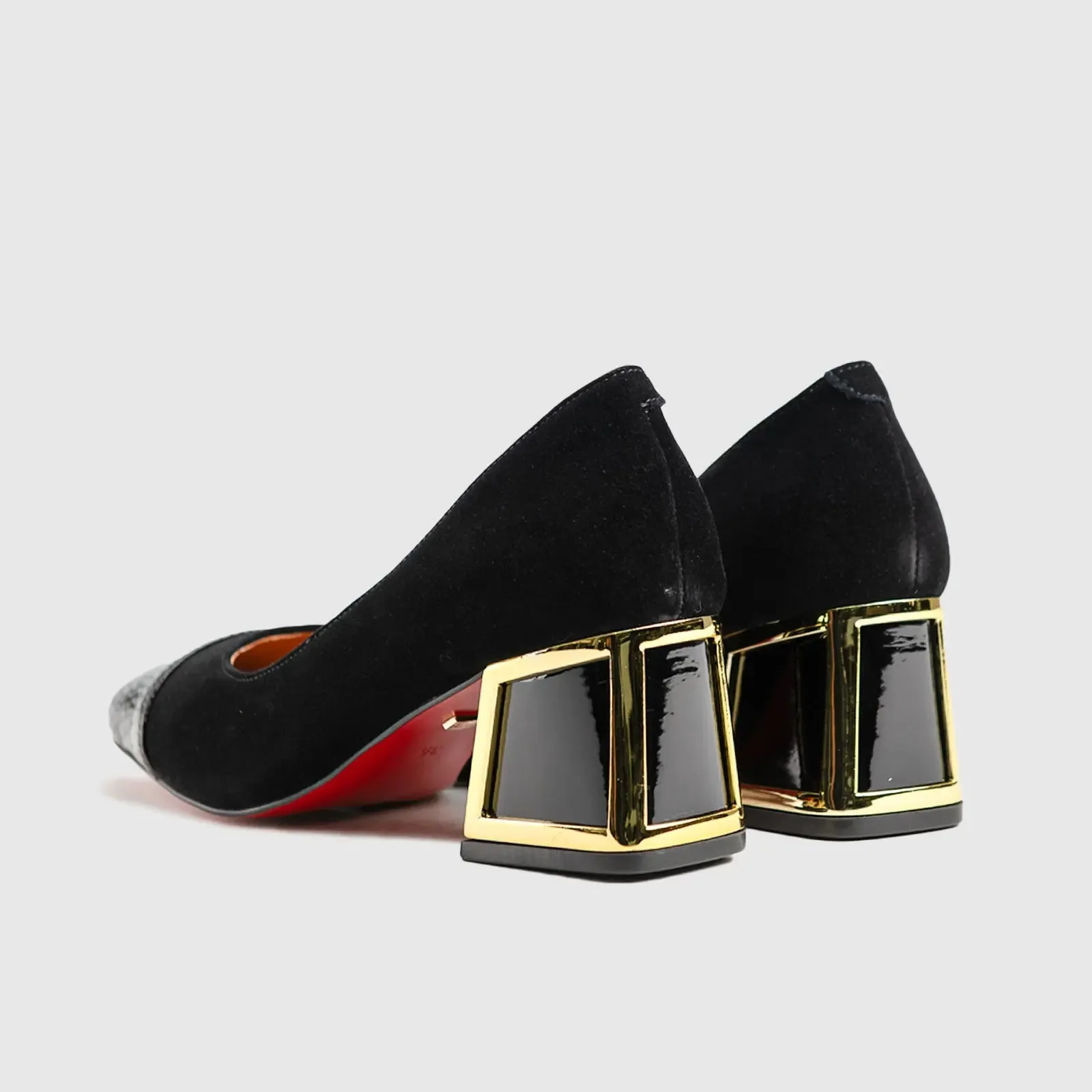 Leather Block Heel Court Black Lar014