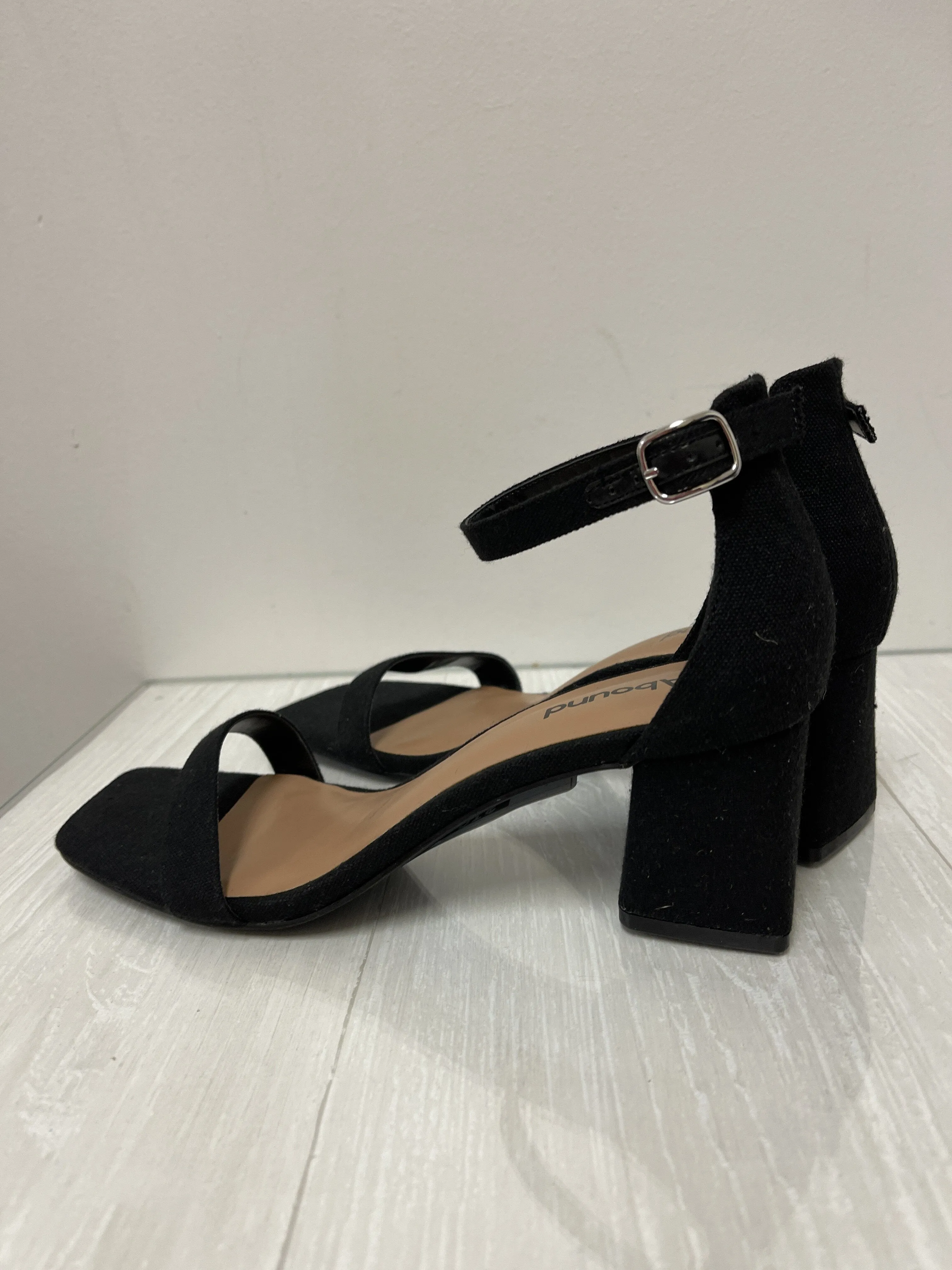 Shoes Heels Block By Abound  Size: 8