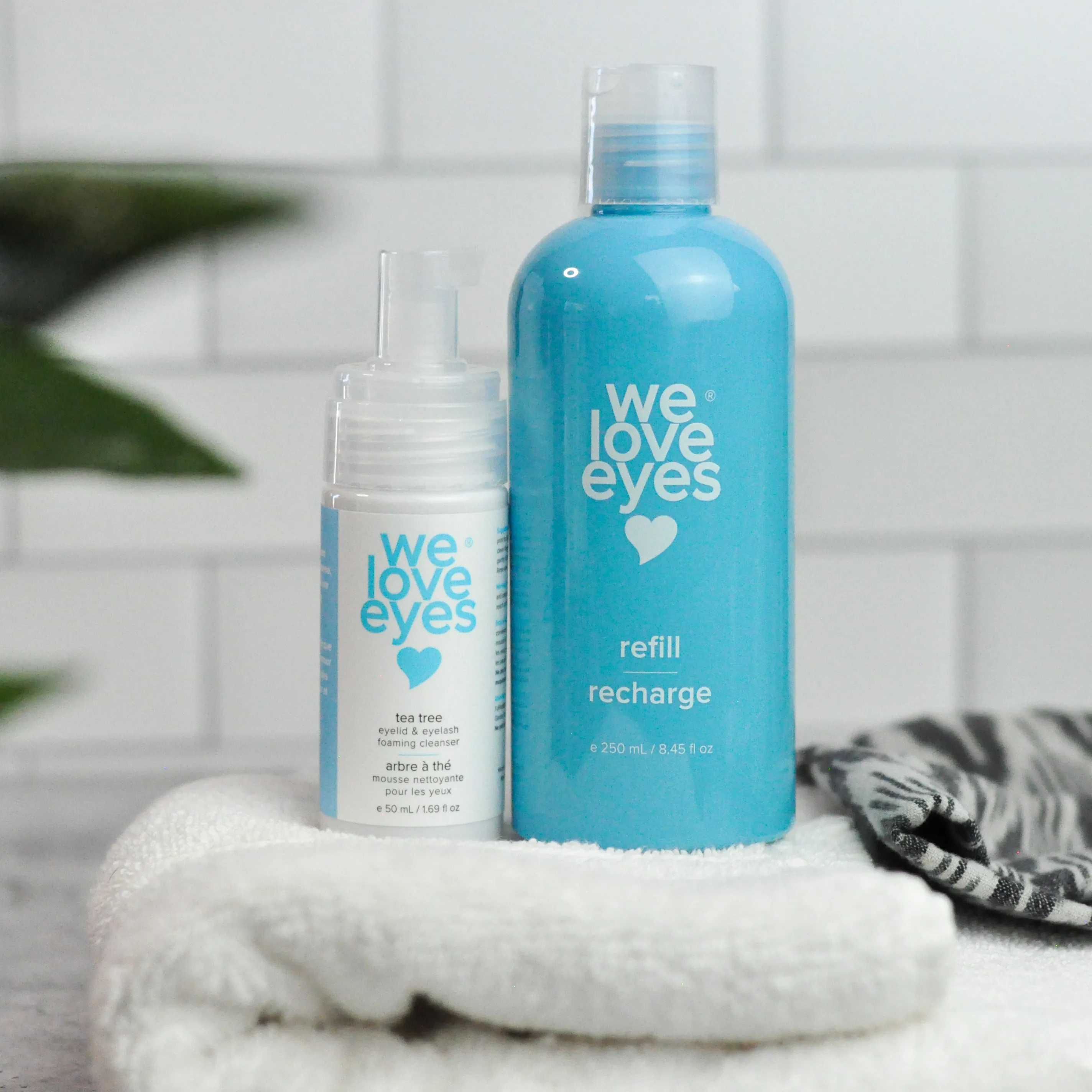 Tea Tree Eyelid Foaming Cleanser